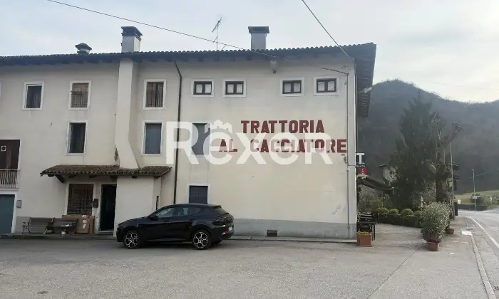 Rexer-Monte-di-Malo-Intero-edificio-con-trattoria-appartamenti-e-ampi-spazi-accessori-Altro