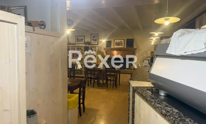 Rexer-Monte-di-Malo-Intero-edificio-con-trattoria-appartamenti-e-ampi-spazi-accessori-Altro