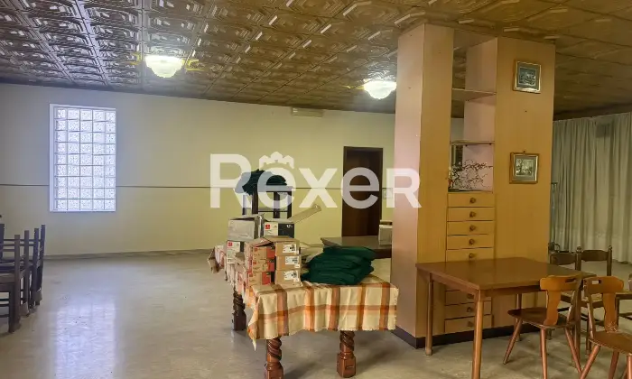 Rexer-Monte-di-Malo-Intero-edificio-con-trattoria-appartamenti-e-ampi-spazi-accessori-Altro