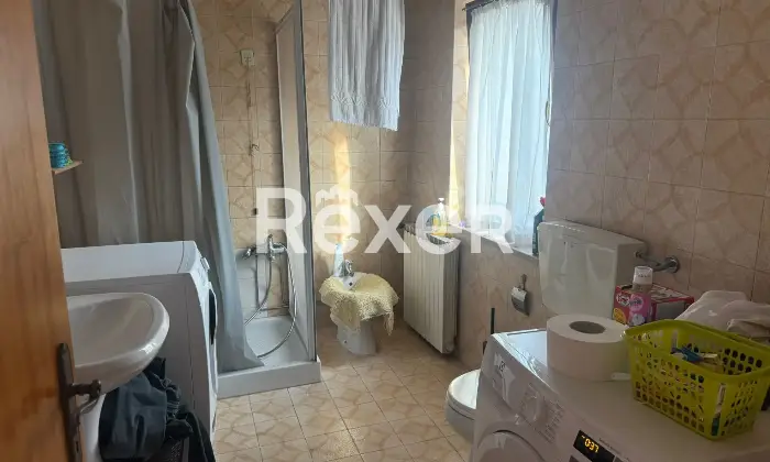 Rexer-Monte-di-Malo-Intero-edificio-con-trattoria-appartamenti-e-ampi-spazi-accessori-Altro