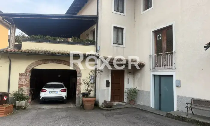 Rexer-Monte-di-Malo-Intero-edificio-con-trattoria-appartamenti-e-ampi-spazi-accessori-Altro