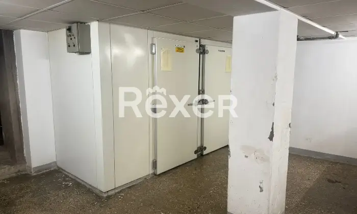 Rexer-Monte-di-Malo-Intero-edificio-con-trattoria-appartamenti-e-ampi-spazi-accessori-Altro