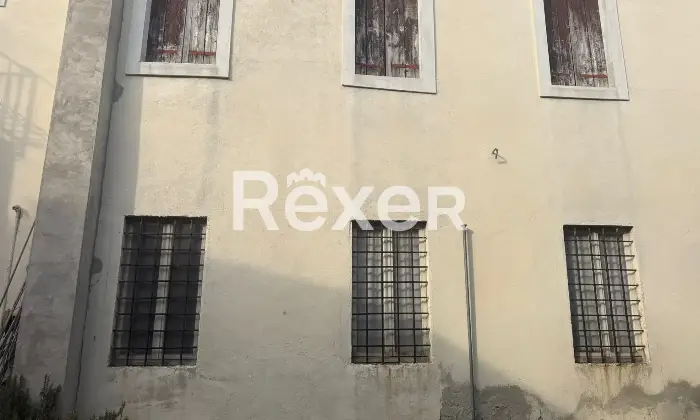 Rexer-Monte-di-Malo-Intero-edificio-con-trattoria-appartamenti-e-ampi-spazi-accessori-Altro