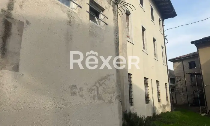Rexer-Monte-di-Malo-Intero-edificio-con-trattoria-appartamenti-e-ampi-spazi-accessori-Altro
