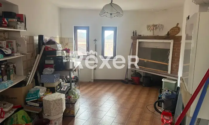 Rexer-Monte-di-Malo-Intero-edificio-con-trattoria-appartamenti-e-ampi-spazi-accessori-Altro