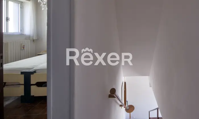 Rexer-Villagrande-Terratetto-unifamiliare-con-cantina-Altro