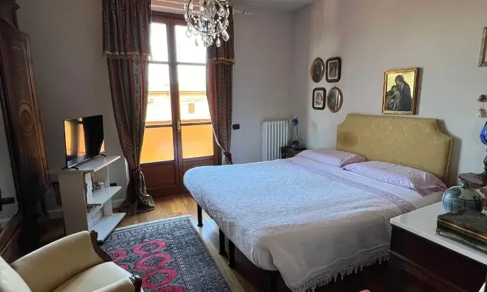 Rexer-Carrara-Villa-esclusiva-a-Fossone-spazi-ampi-finiture-di-lusso-e-grande-giardino-privato-Altro