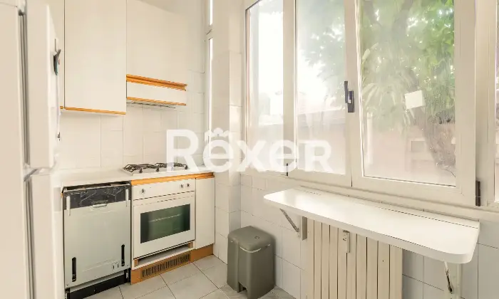 Rexer-Milano-Plurilocale-in-piccola-palazzina-con-dependance-giardino-terrazzi-e-cantina-Altro