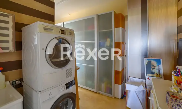 Rexer-Trani-Villa-con-piscina-in-classe-A-vista-mare-Altro