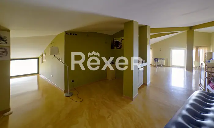 Rexer-Trani-Villa-con-piscina-in-classe-A-vista-mare-Altro