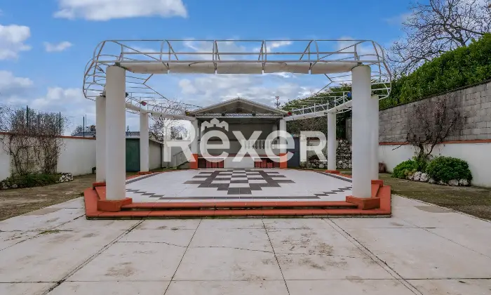 Rexer-Borgo-San-Giacomo-Locale-commerciale-Sala-da-ballo-con-spazio-estivo-e-parcheggio-privato-Altro