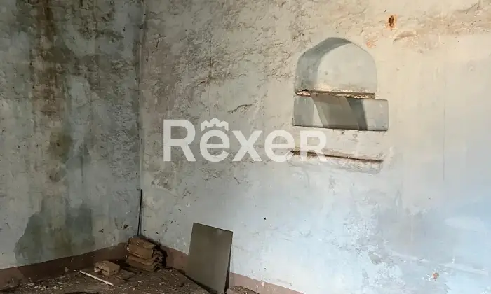 Rexer-Tricarico-Casa-indipendente-con-garage-Largo-Plebiscito-Tricarico-Altro