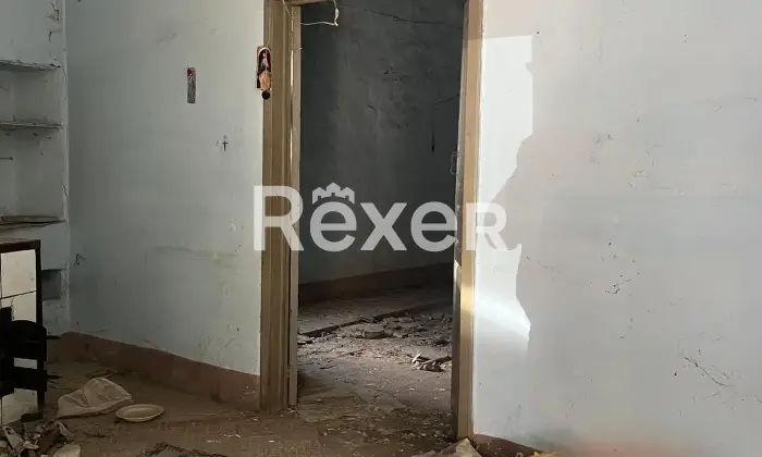 Rexer-Tricarico-Casa-indipendente-con-garage-Largo-Plebiscito-Tricarico-Altro