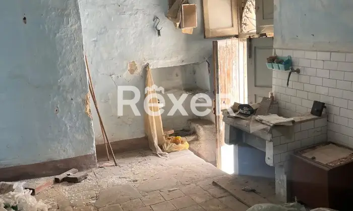 Rexer-Tricarico-Casa-indipendente-con-garage-Largo-Plebiscito-Tricarico-Altro