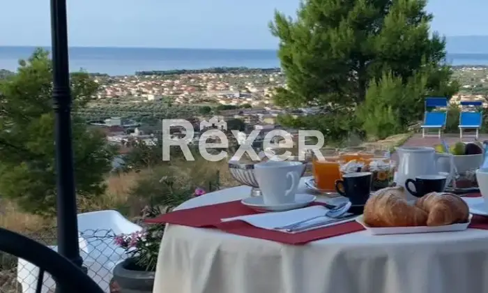 Rexer-Cropani-Marina-Complesso-agrituristico-su-ettari-immerso-nel-verde-Altro
