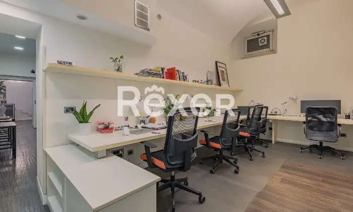 Rexer-Roma-Locale-Commerciale-Ampia-Metratura-Ottima-Rendita-Altro
