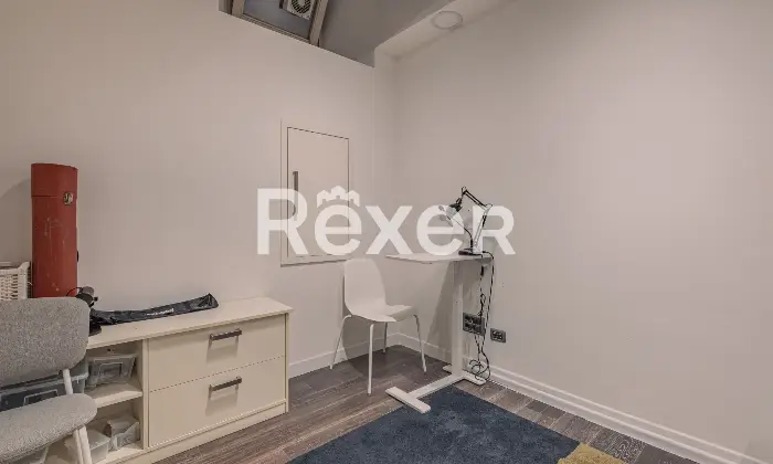 Rexer-Roma-Locale-Commerciale-Ampia-Metratura-Ottima-Rendita-Altro