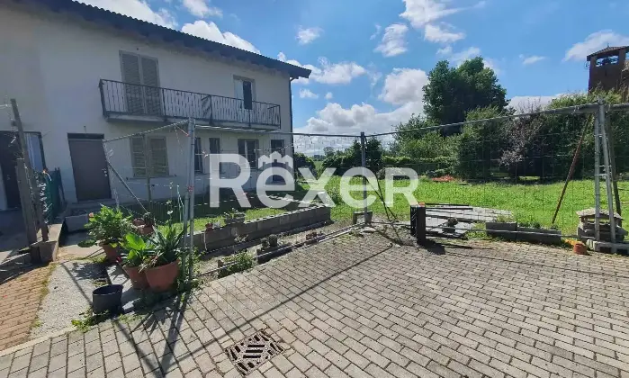 Rexer-Abbadia-Cerreto-Villetta-a-schiera-capofila-libera-su-tre-lati-Altro