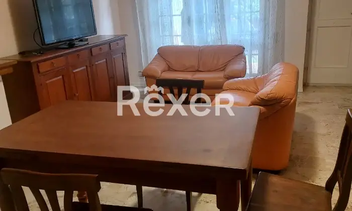 Rexer-Montepulciano-Appartamento-al-piano-terra-con-giardino-privato-box-e-cantina-a-SantAlbino-di-Montepulciano-Salone