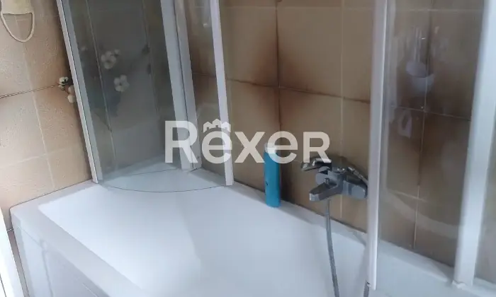 Rexer-Montepulciano-Appartamento-al-piano-terra-con-giardino-privato-box-e-cantina-a-SantAlbino-di-Montepulciano-Bagno