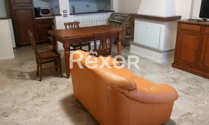 Rexer-Montepulciano-Appartamento-al-piano-terra-con-giardino-privato-box-e-cantina-a-SantAlbino-di-Montepulciano-Salone