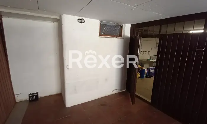 Rexer-Montepulciano-Appartamento-al-piano-terra-con-giardino-privato-box-e-cantina-a-SantAlbino-di-Montepulciano-Box