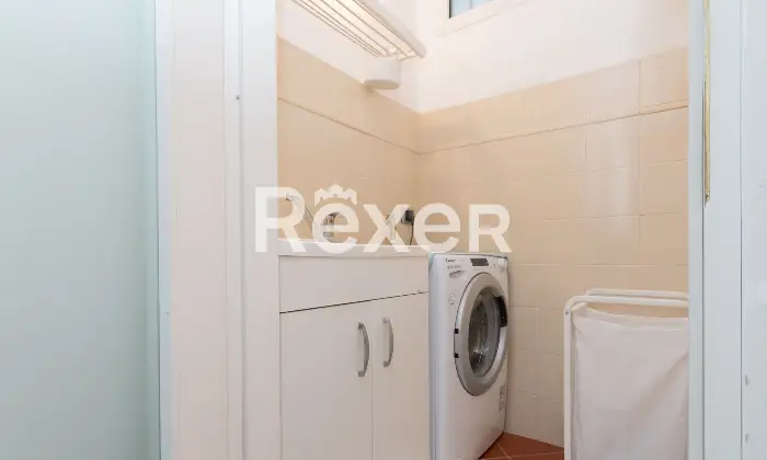 Rexer-Merate-Appartamento-al-piano-terra-con-giardino-taverna-e-box-auto-Altro