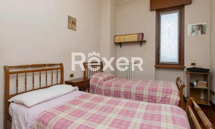 Rexer-Monza-Nuda-propriet-Trilocale-ultimo-piano-con-terrazzo-Altro