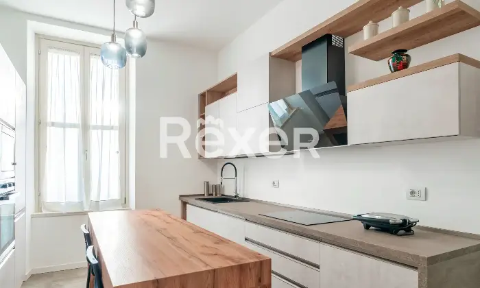 Rexer-Adro-Quadrilocale-ristrutturato-in-Palazzo-Storico-Altro