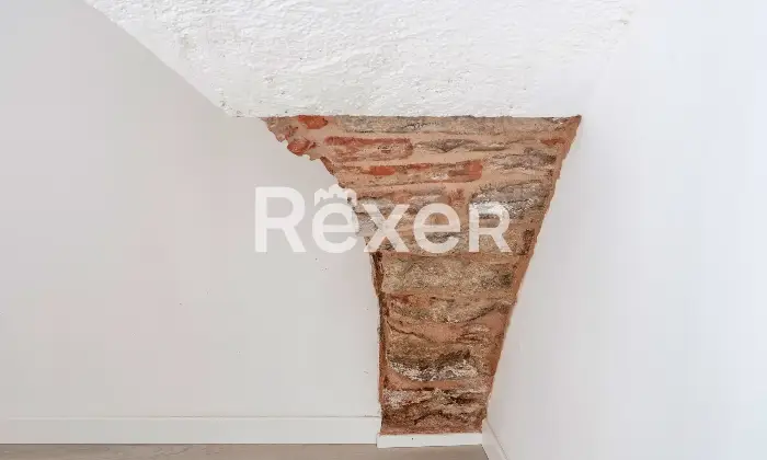 Rexer-Adro-Quadrilocale-ristrutturato-in-Palazzo-Storico-Altro