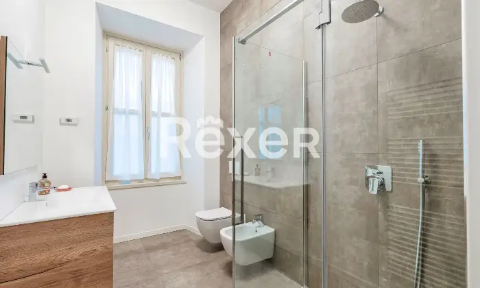 Rexer-Adro-Quadrilocale-ristrutturato-in-Palazzo-Storico-Altro