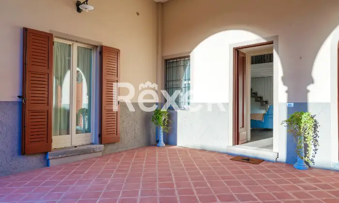 Rexer-Adro-Quadrilocale-ristrutturato-in-Palazzo-Storico-Altro