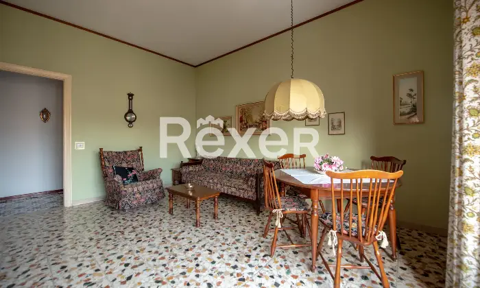 Rexer-Caserta-Appartamento-con-affaccio-sulla-Reggia-Altro
