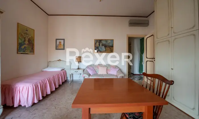 Rexer-Caserta-Appartamento-con-affaccio-sulla-Reggia-e-posto-auto-coperto-Altro