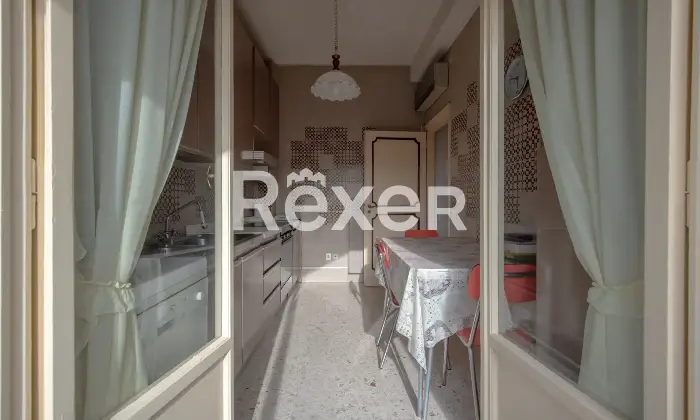 Rexer-Caserta-Appartamento-con-affaccio-sulla-Reggia-Altro