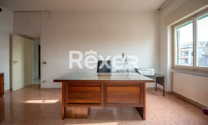 Rexer-Caserta-Appartamento-con-affaccio-sulla-Reggia-Altro
