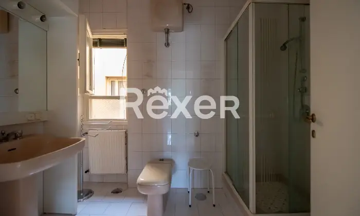 Rexer-Caserta-Appartamento-con-affaccio-sulla-Reggia-e-posto-auto-coperto-Altro