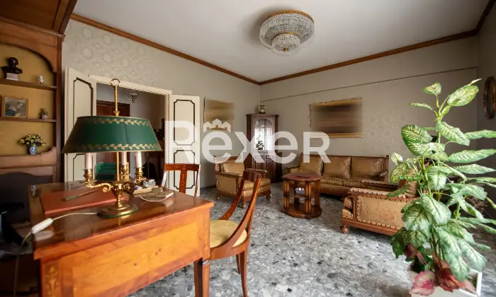 Rexer-Caserta-Appartamento-con-affaccio-sulla-Reggia-Altro