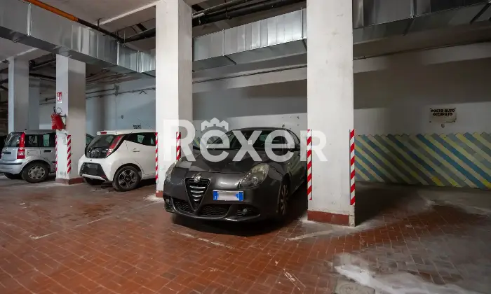 Rexer-Caserta-Appartamento-con-affaccio-sulla-Reggia-e-posto-auto-coperto-Altro