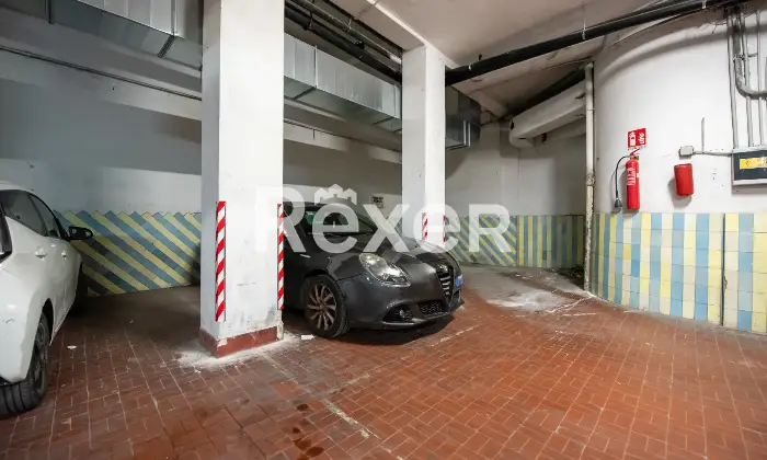 Rexer-Caserta-Appartamento-con-affaccio-sulla-Reggia-e-posto-auto-coperto-Altro