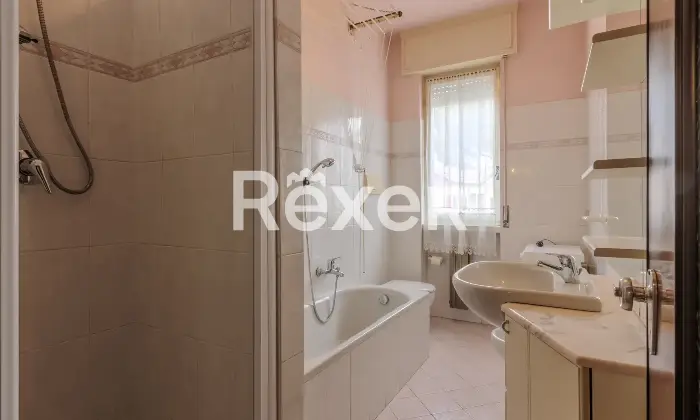 Rexer-Pozzo-dAdda-Appartamento-al-primo-piano-con-box-auto-e-cantina-Altro