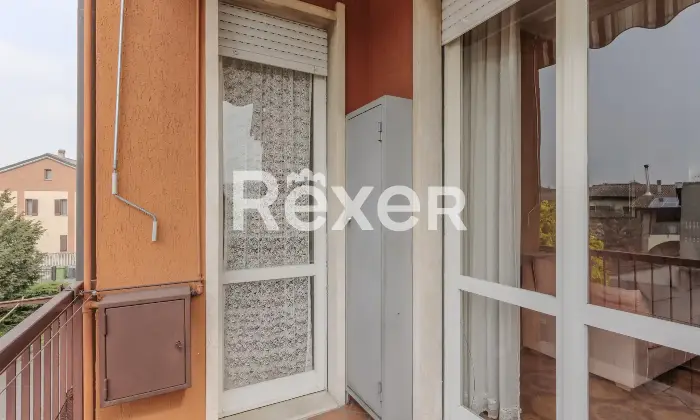 Rexer-Pozzo-dAdda-Appartamento-al-primo-piano-con-box-auto-e-cantina-Altro