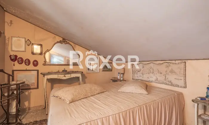 Rexer-Zagarolo-Villa-di-pregio-su-tre-livelli-con-piscina-e-terreno-Altro