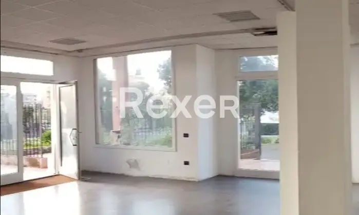 Rexer-Oristano-Locale-commerciale-in-vendita-a-Oristano-Via-Messina-angolo-Via-Cagliari-Altro