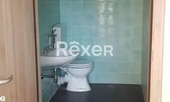 Rexer-Oristano-Locale-commerciale-in-vendita-a-Oristano-Via-Messina-angolo-Via-Cagliari-Altro