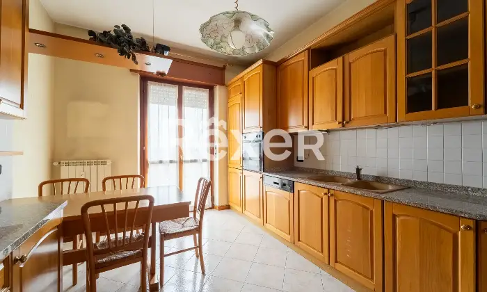 Rexer-Senago-Trilocale-al-quinto-piano-Cucina