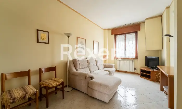 Rexer-Senago-Trilocale-al-quinto-piano-Salone
