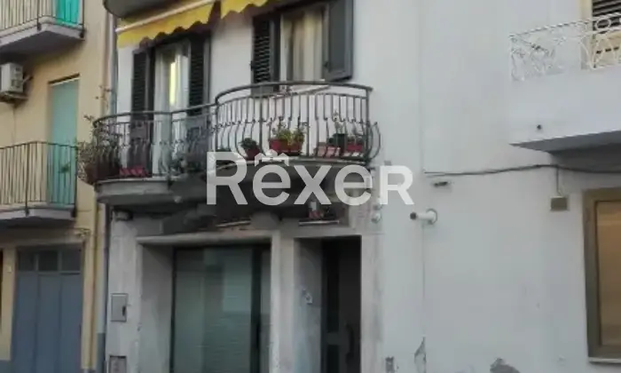 Rexer-Montenero-di-Bisaccia-Casa-indipendente-su-piani-con-locale-commerciale-e-spazi-abitativi-Altro