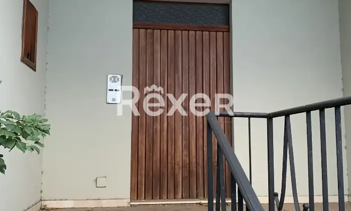 Rexer-Badesi-Villa-indipendente-al-centro-di-Badesi-Ingresso