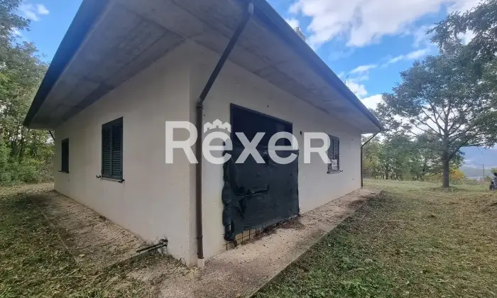Rexer-Savoia-di-Lucania-Villetta-da-ultimare-con-terreno-in-vendita-a-Savoia-di-Lucania-Altro